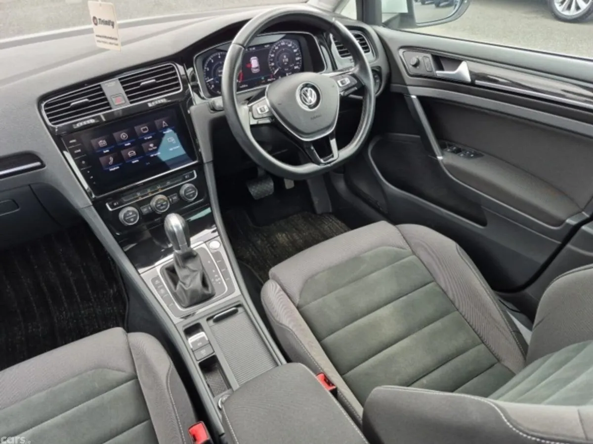 Volkswagen Golf Hatchback, Petrol, 2018, White