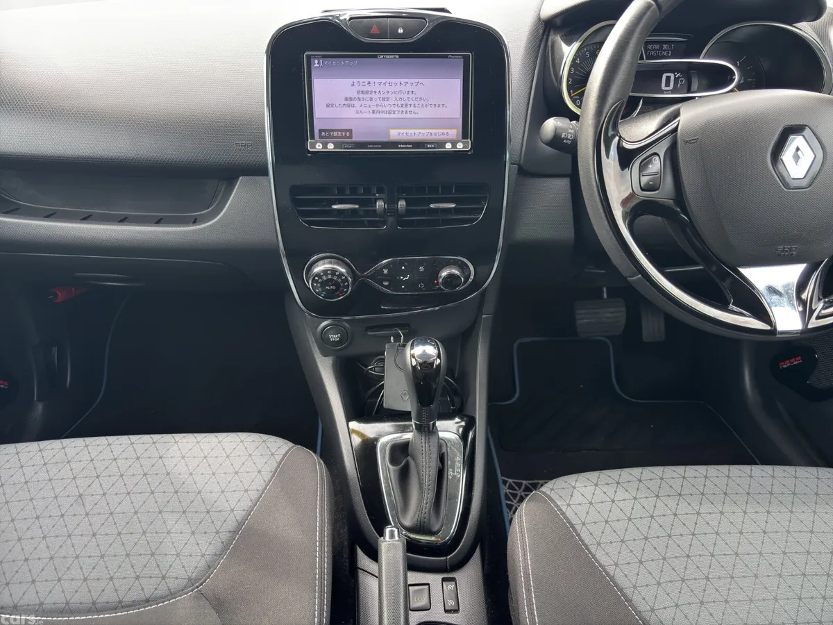 Renault Clio Hatchback, Petrol, 2014, Blue