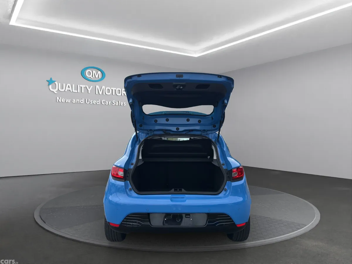 Renault Clio Hatchback, Petrol, 2014, Blue