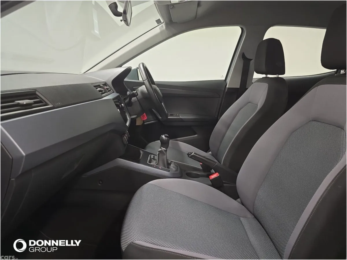SEAT Arona Hatchback, Petrol, 2020, Silver