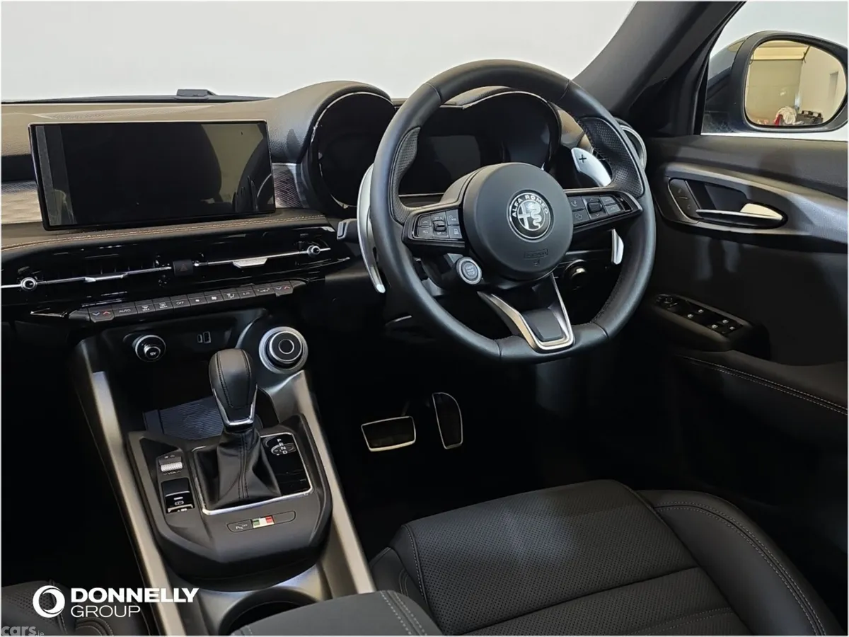 Alfa Romeo Tonale Hatchback, Petrol, 2026, Blue