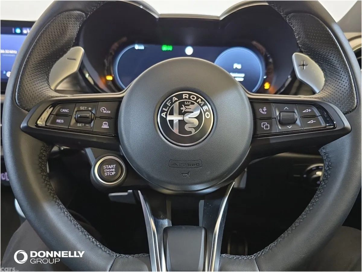Alfa Romeo Tonale Hatchback, Petrol, 2026, Blue