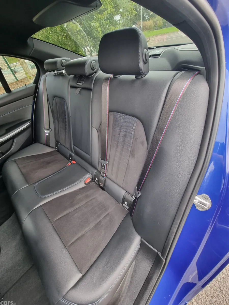 BMW 3-Series Saloon, Petrol Plug-in Hybrid, 2023, Blue
