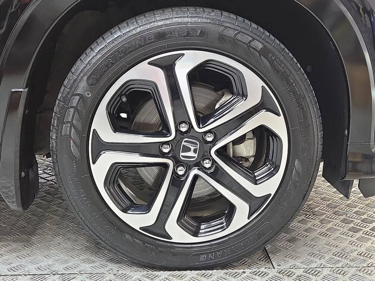 Honda Vezel SUV, Petrol Hybrid, 2018, Black