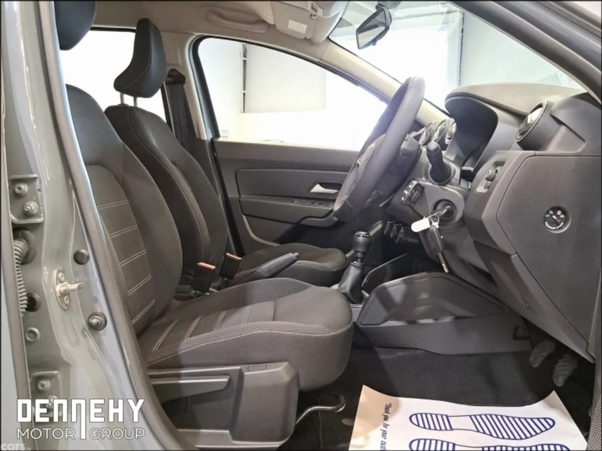 Dacia Duster SUV, Diesel, 2024, Grey