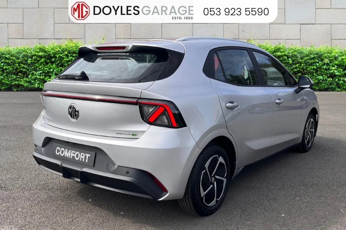 MG MG4 Hatchback, Electric, 2027, Silver