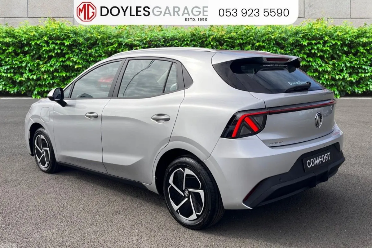 MG MG4 Hatchback, Electric, 2027, Silver