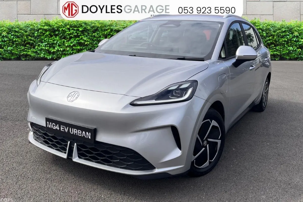 MG MG4 Hatchback, Electric, 2027, Silver