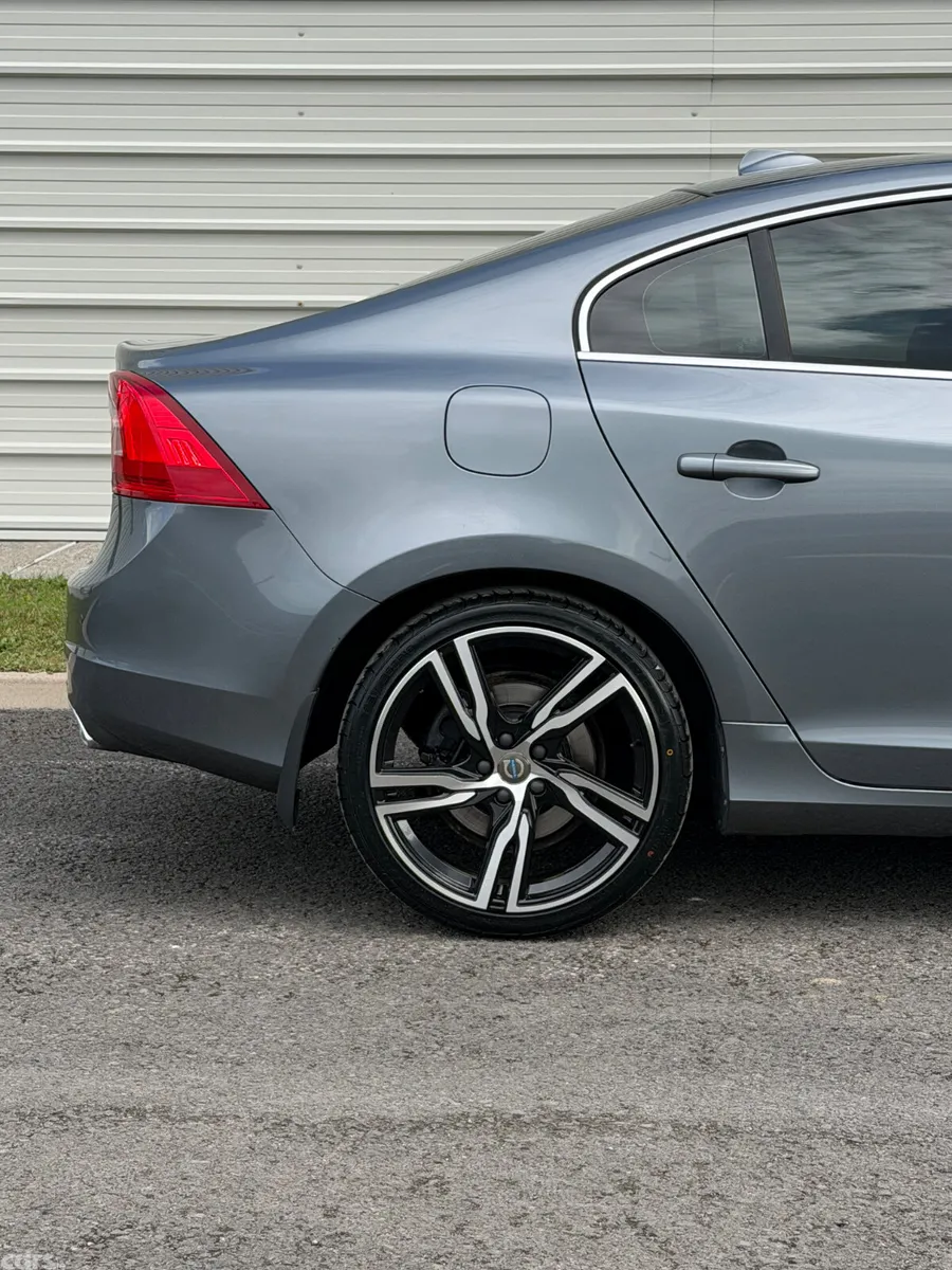 Volvo S60 Saloon, Diesel, 2018, Grey