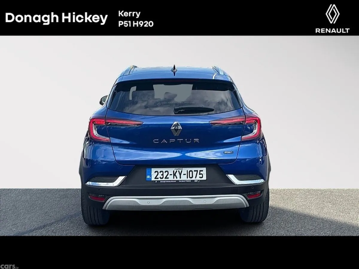 Renault Captur SUV, Petrol Hybrid, 2023, Blue