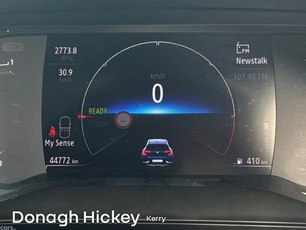 Renault Captur SUV, Petrol Hybrid, 2023, Blue