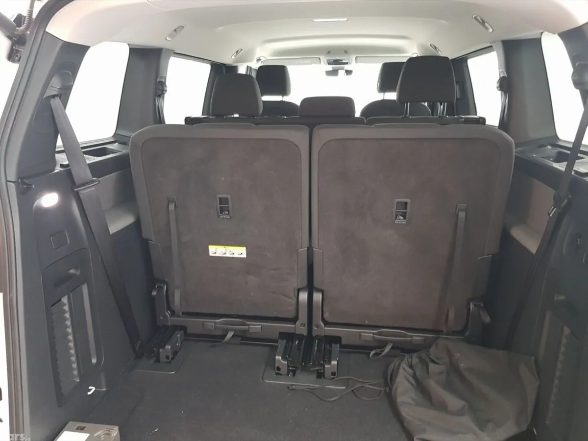 Volkswagen ID.Buzz MPV, Electric, 2025, White