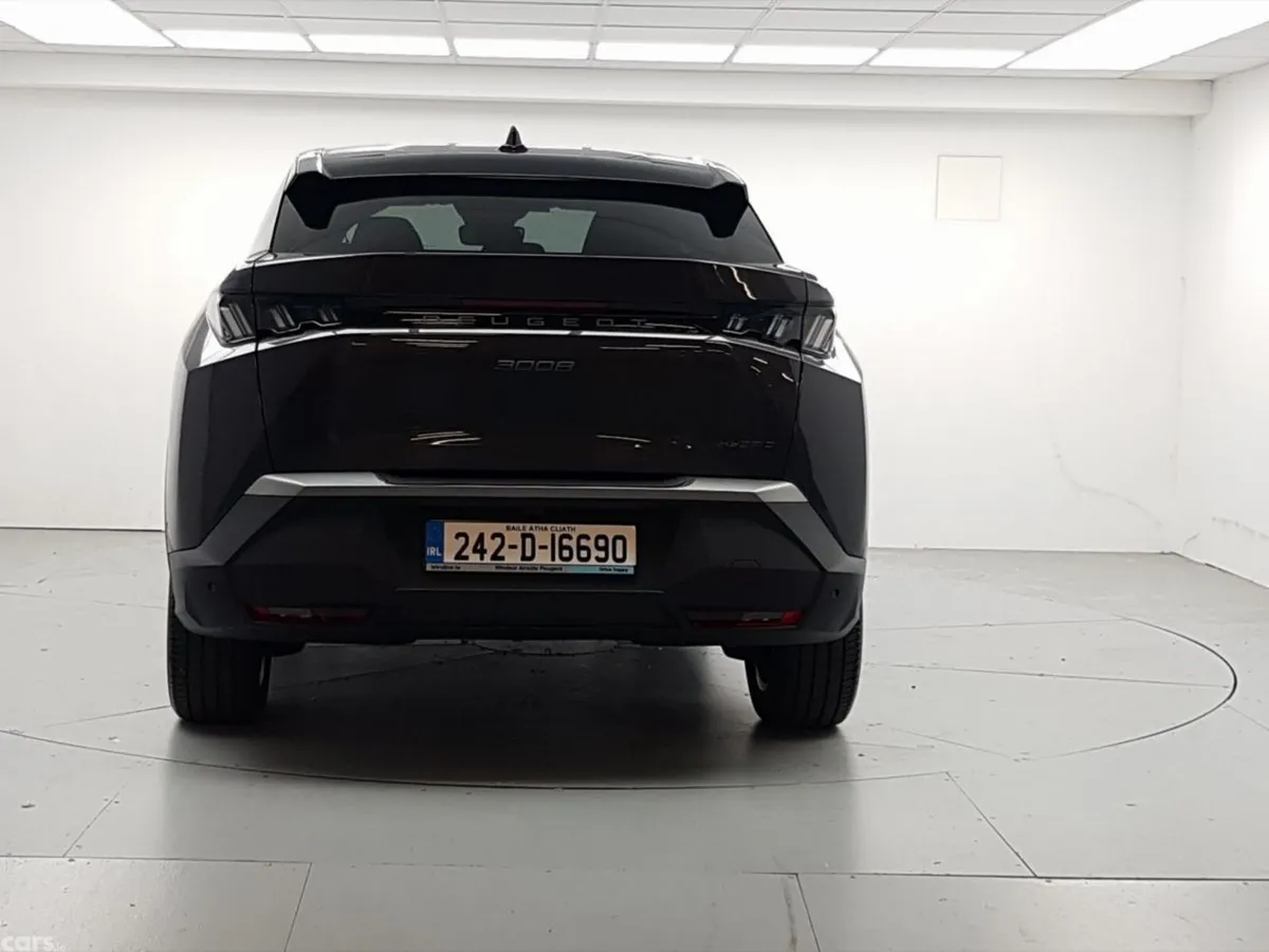 Peugeot 3008 MPV, Petrol Hybrid, 2024, Grey