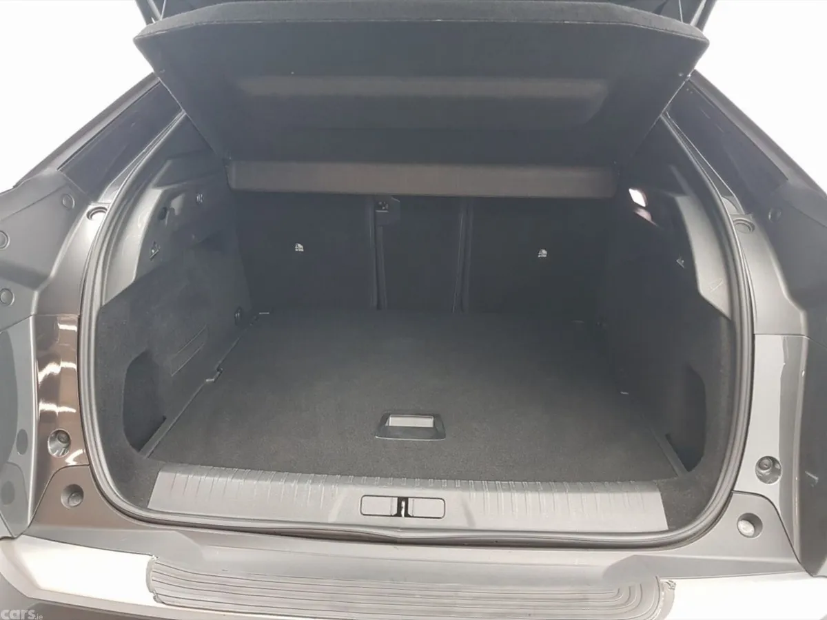 Peugeot 3008 MPV, Petrol Hybrid, 2024, Grey