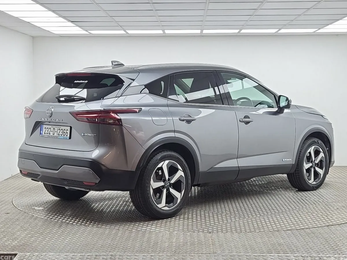 Nissan Qashqai MPV, Petrol Hybrid, 2023, Grey