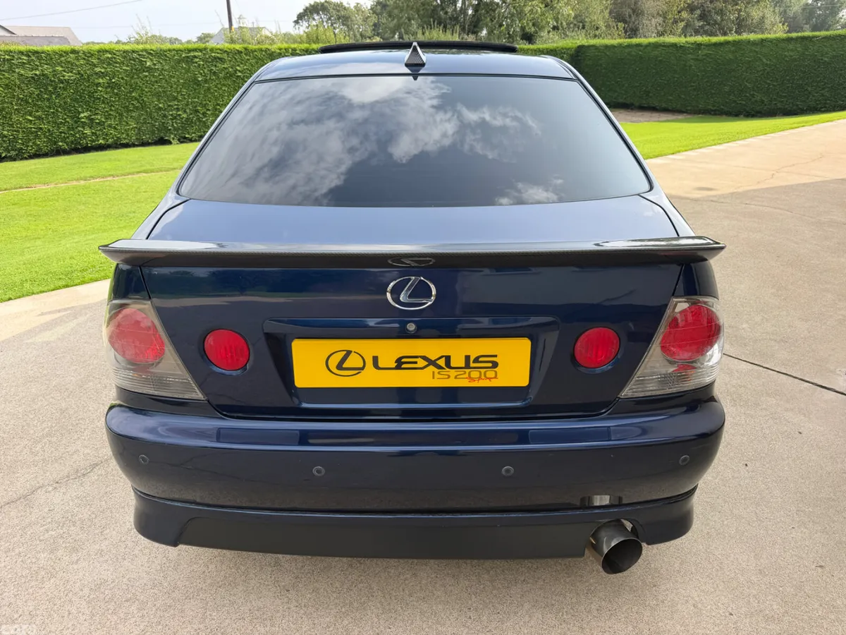 Lexus IS Saloon, Petrol, 2004, Blue