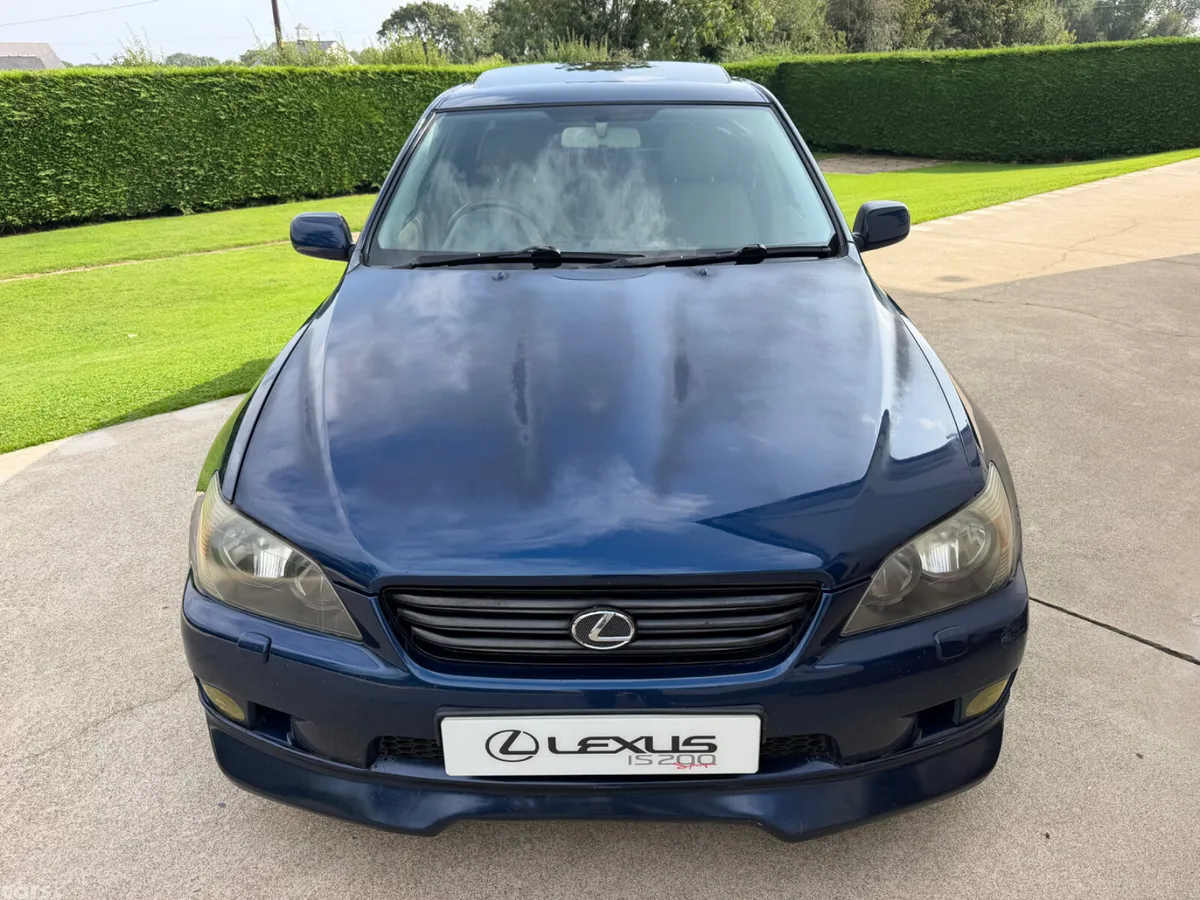 Lexus IS Saloon, Petrol, 2004, Blue