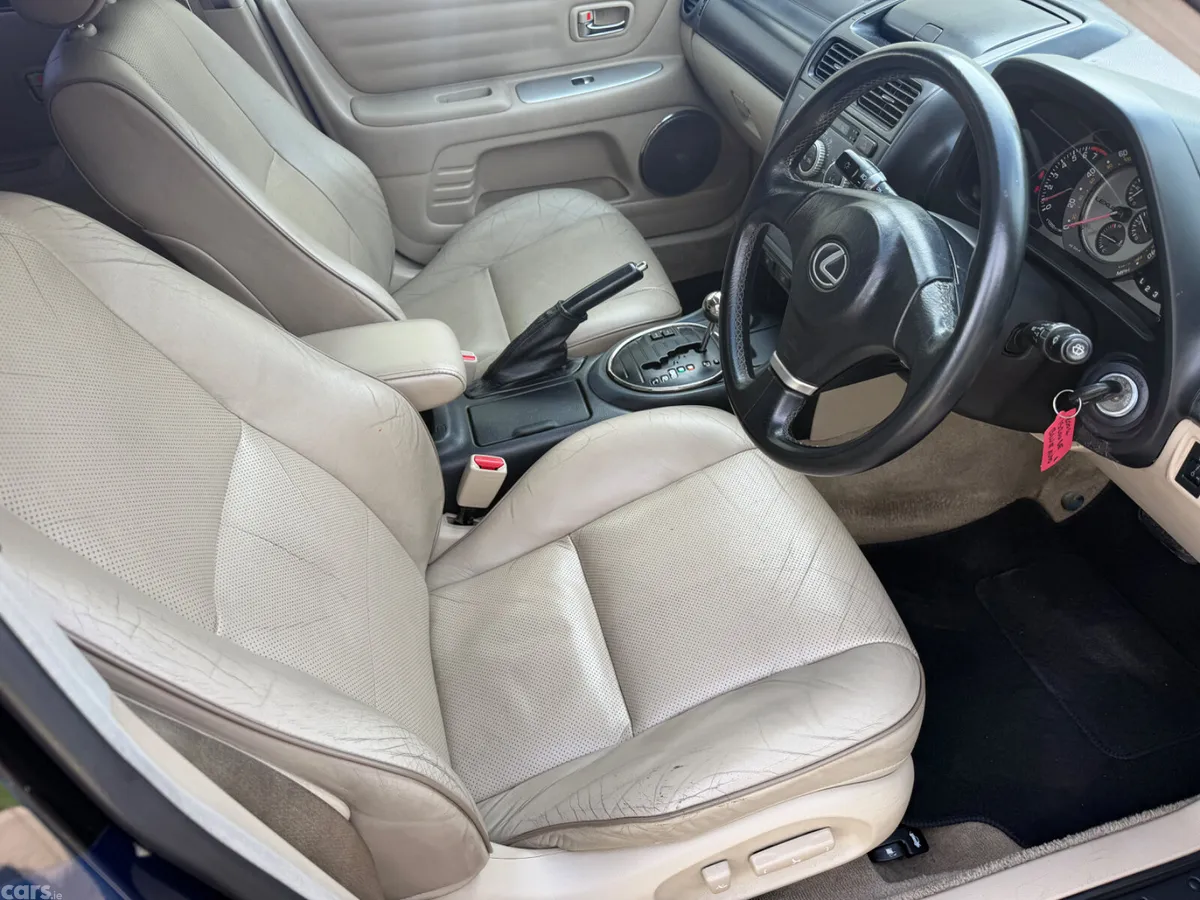 Lexus IS Saloon, Petrol, 2004, Blue