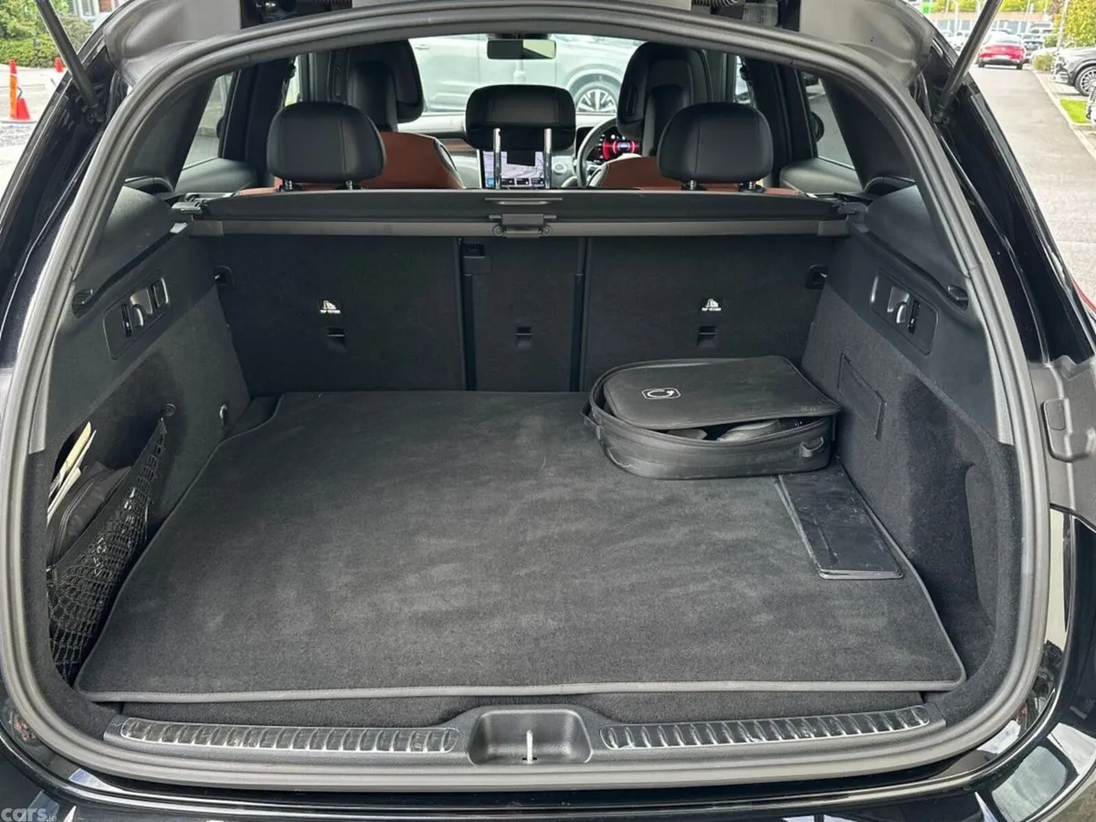 Mercedes-Benz GLC SUV, Petrol Plug-in Hybrid, 2023, Black