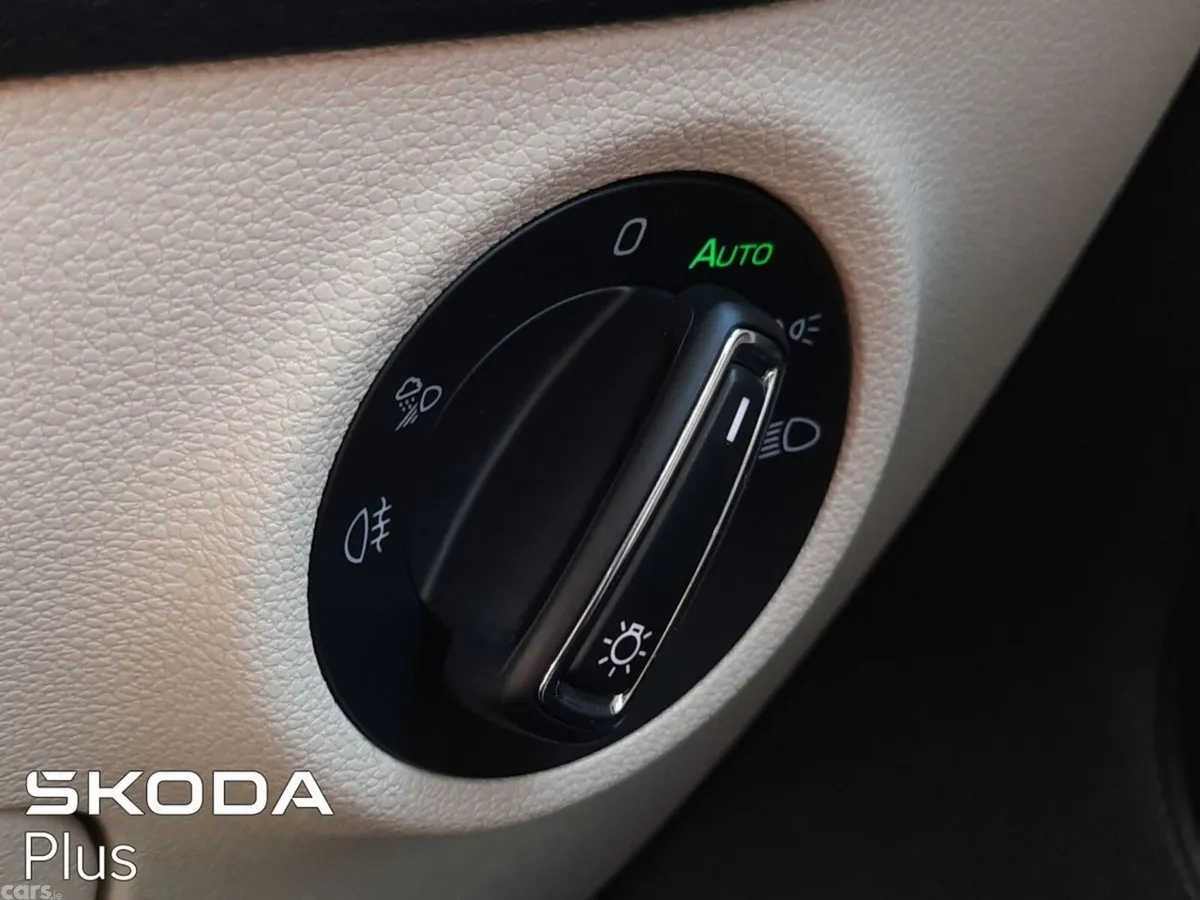 Skoda Kodiaq MPV, Diesel, 2023, Blue