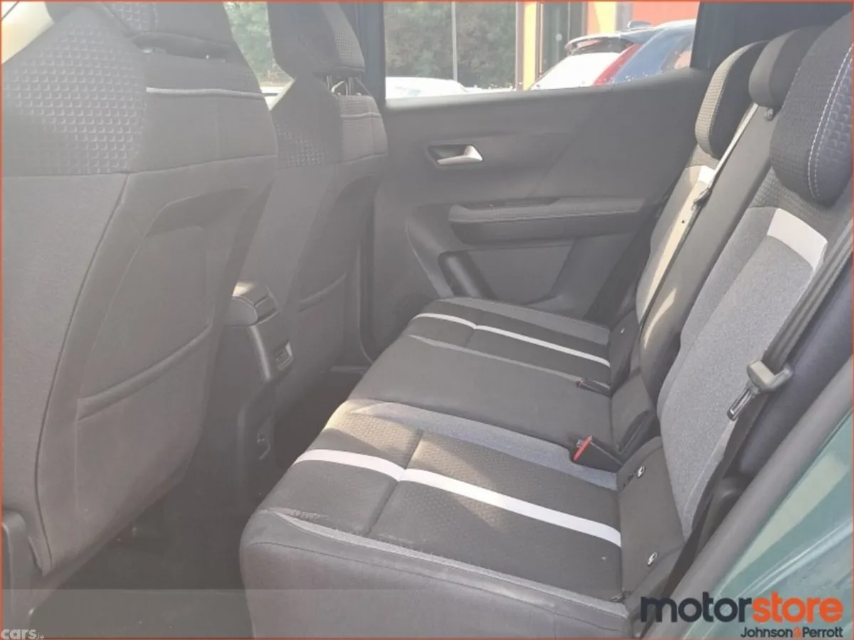 Opel Frontera SUV, Petrol Hybrid, 2026, Green