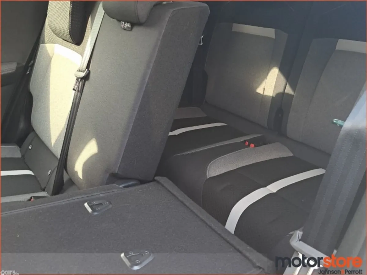 Opel Frontera SUV, Petrol Hybrid, 2026, Green