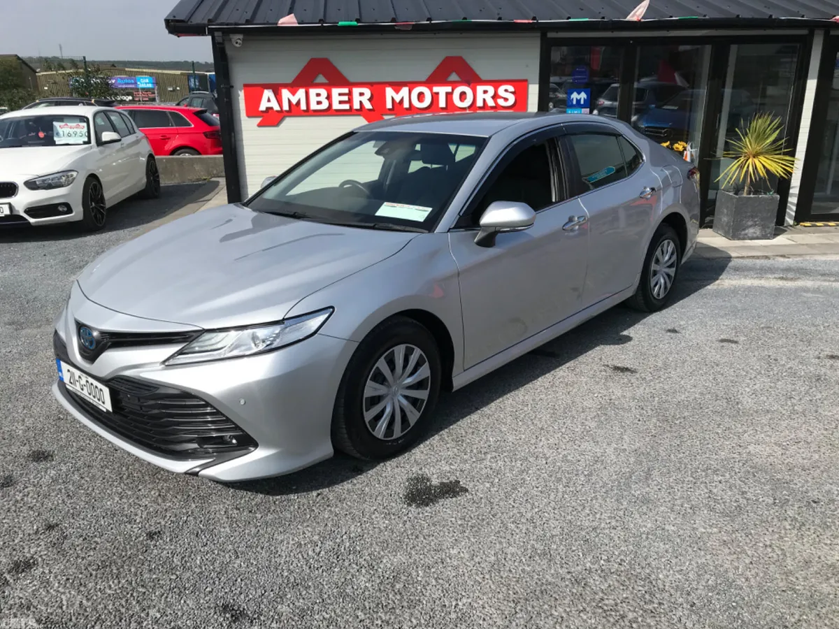 Toyota Camry Saloon, Petrol Hybrid, 2021, Silver
