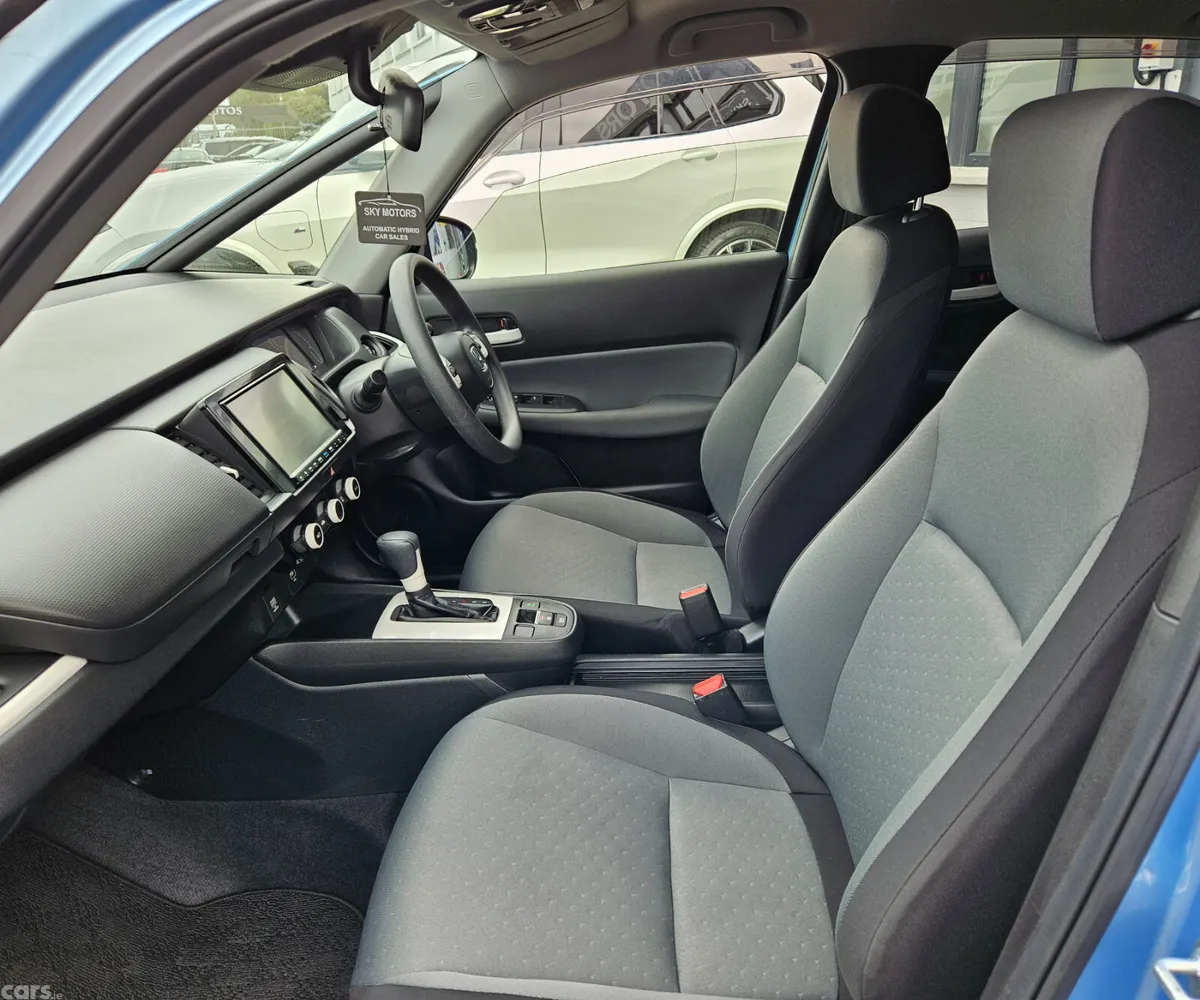 Honda Fit Hatchback, Petrol Hybrid, 2020, Blue