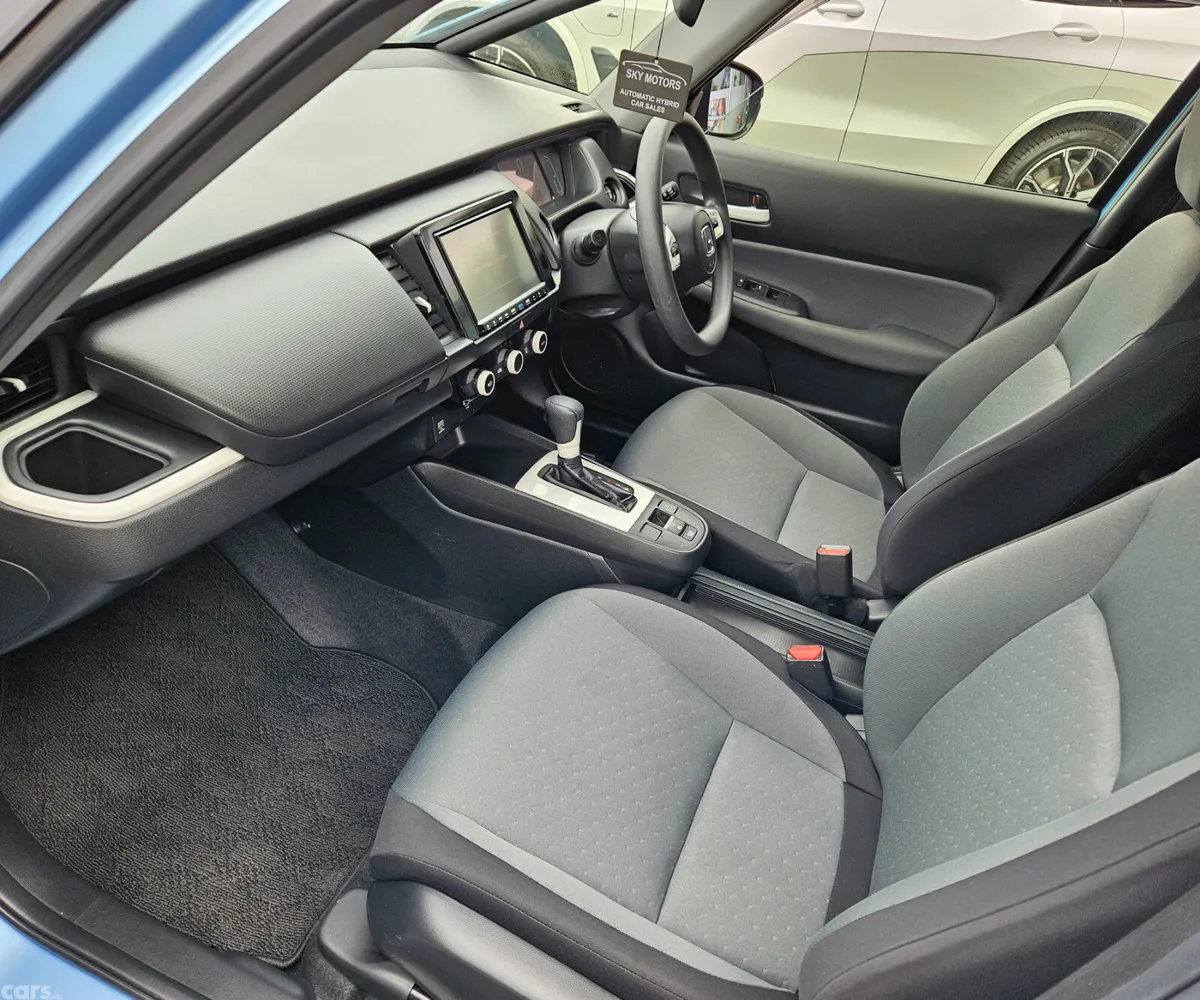 Honda Fit Hatchback, Petrol Hybrid, 2020, Blue
