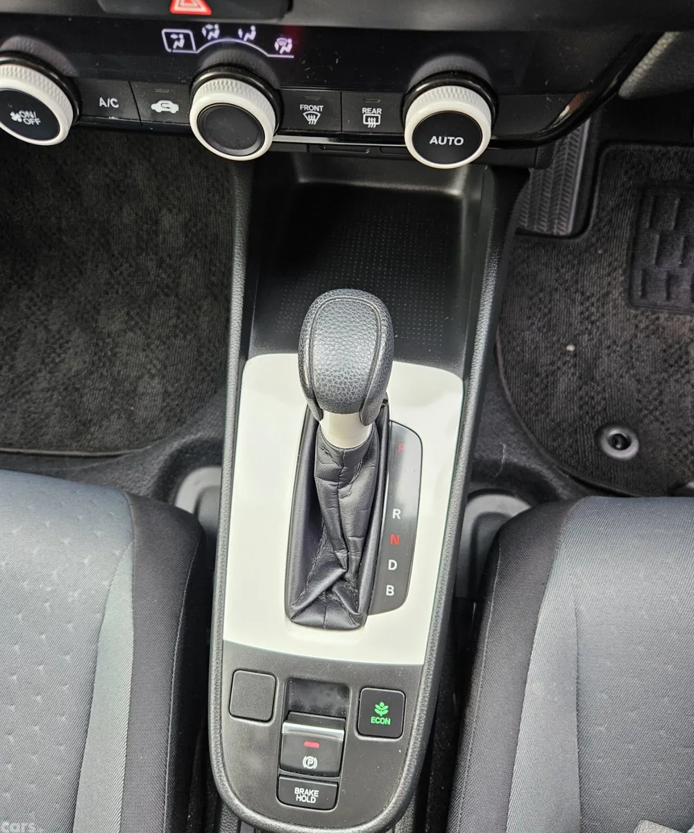 Honda Fit Hatchback, Petrol Hybrid, 2020, Blue