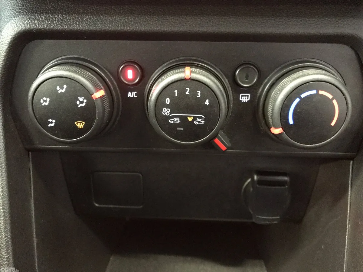 Dacia Sandero Hatchback, Petrol, 2023, Grey