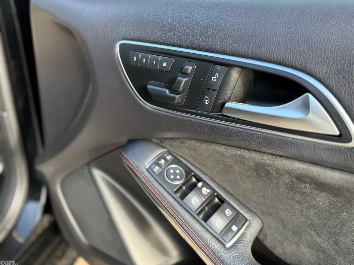Mercedes-Benz A-Class Hatchback, Petrol, 2013, Black