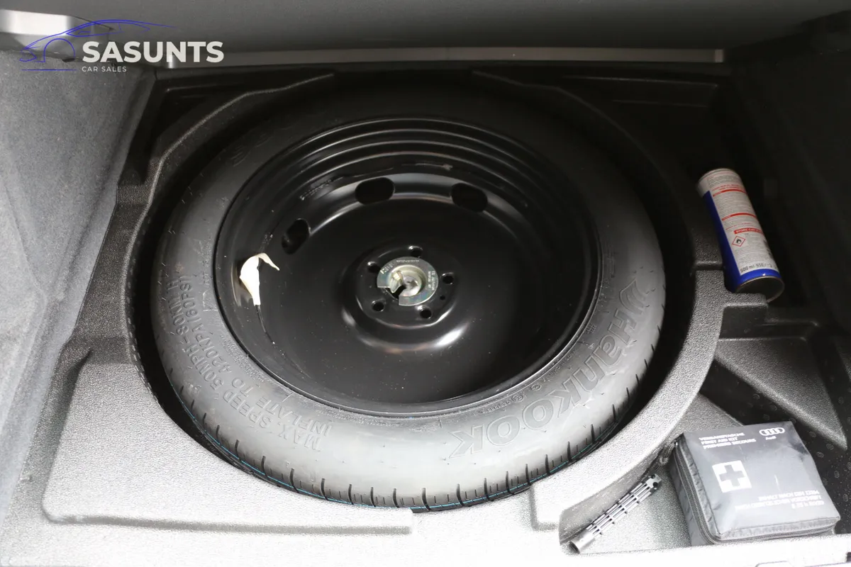 Audi Q3 SUV, Petrol, 2015, Black