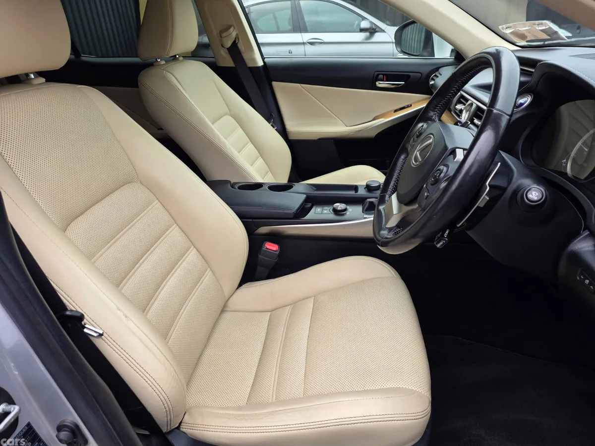 Lexus IS Saloon, Petrol Hybrid, 2017, Grey