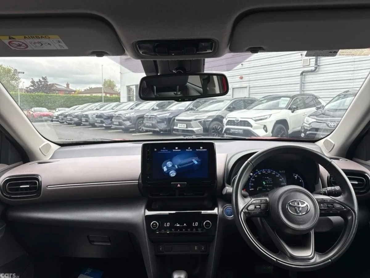 Toyota Yaris Cross Hatchback, Petrol Hybrid, 2023, Red