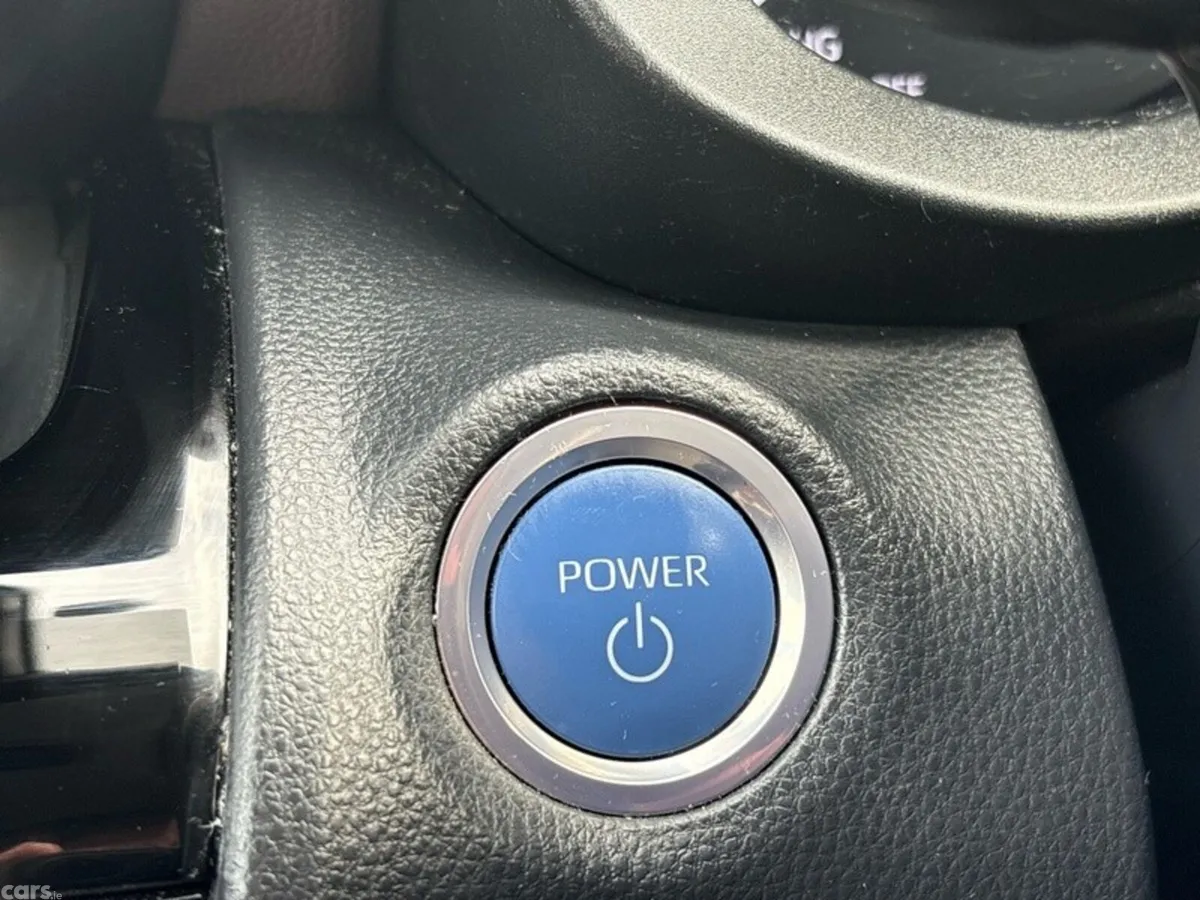 Toyota Yaris Cross Hatchback, Petrol Hybrid, 2023, Red