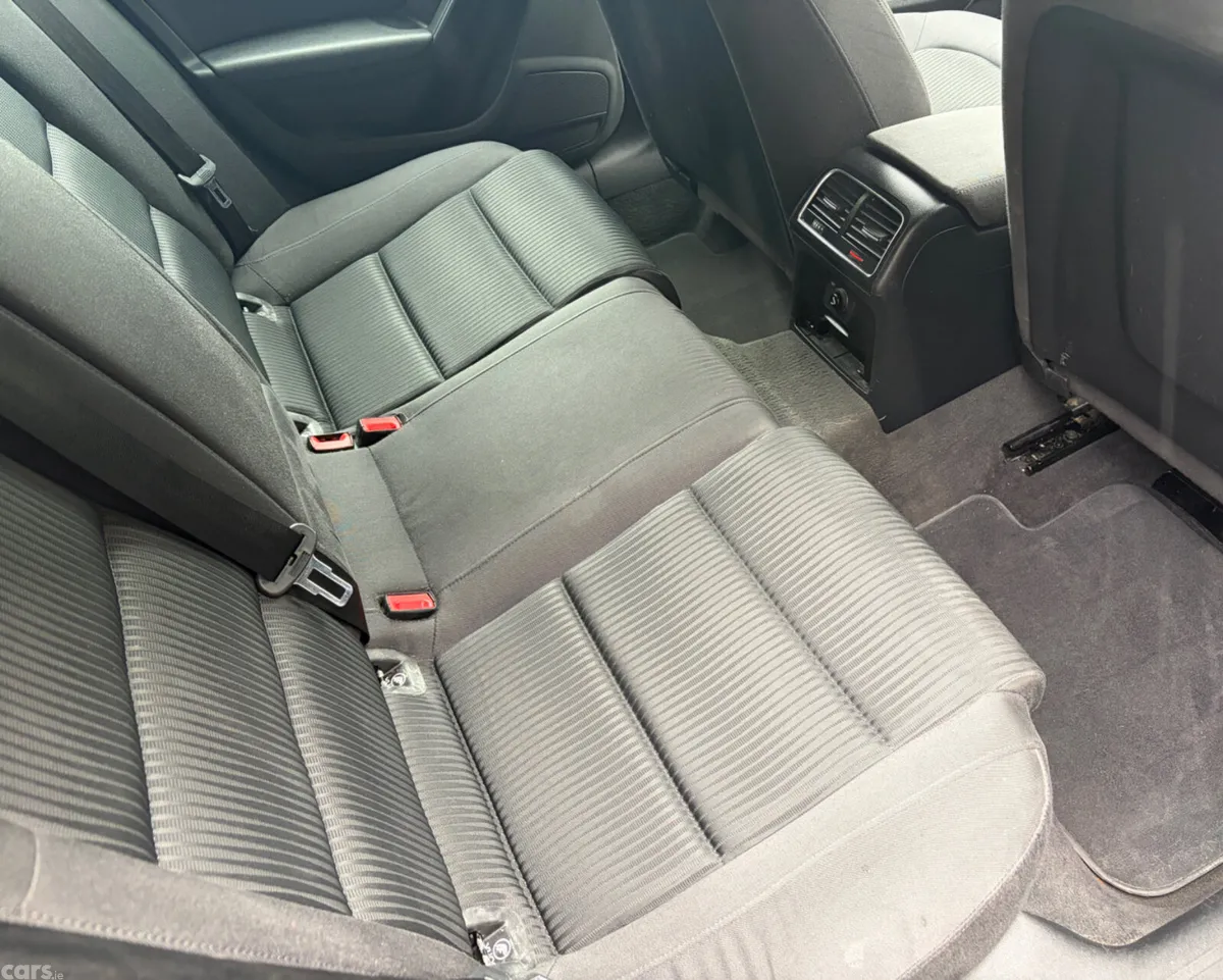 Audi A4 Saloon, Diesel, 2011, Black