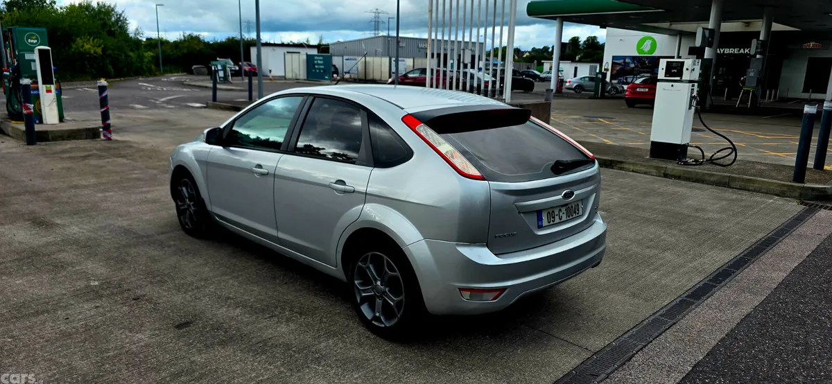 Ford Focus Hatchback, Diesel, 2009, Silver
