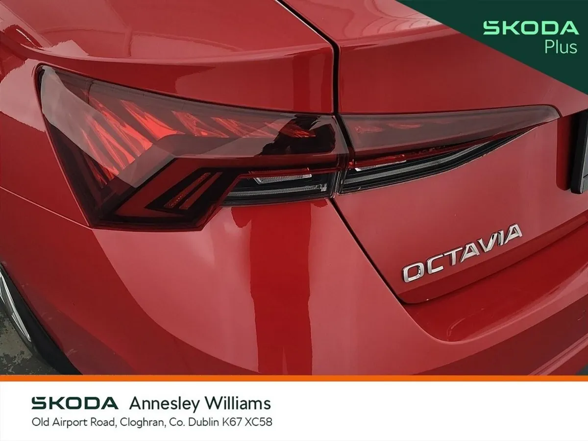 Skoda Octavia Saloon, Petrol, 2023, Red