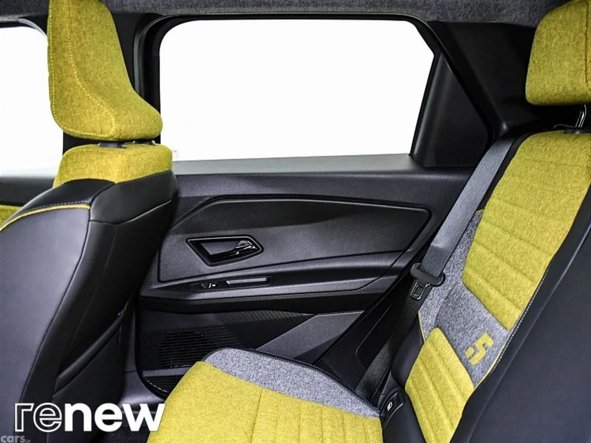 Renault 5 Hatchback, Electric, 2026, Black