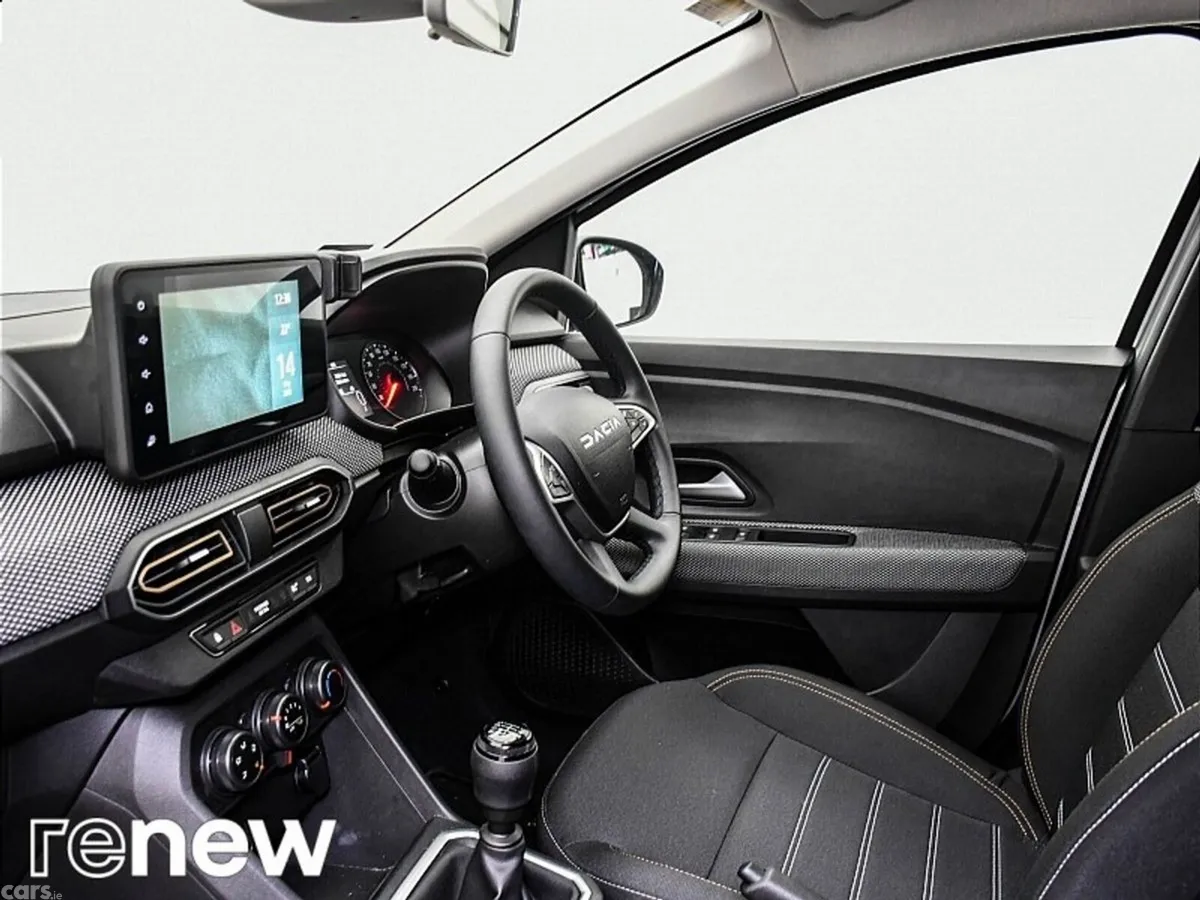 Dacia Sandero Stepway SUV, Petrol, 2023, Silver