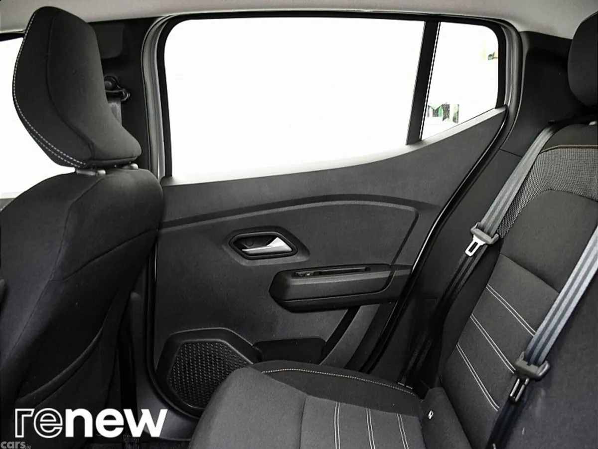 Dacia Sandero Stepway SUV, Petrol, 2023, Silver