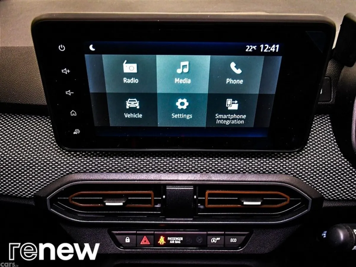 Dacia Sandero Stepway SUV, Petrol, 2023, Silver