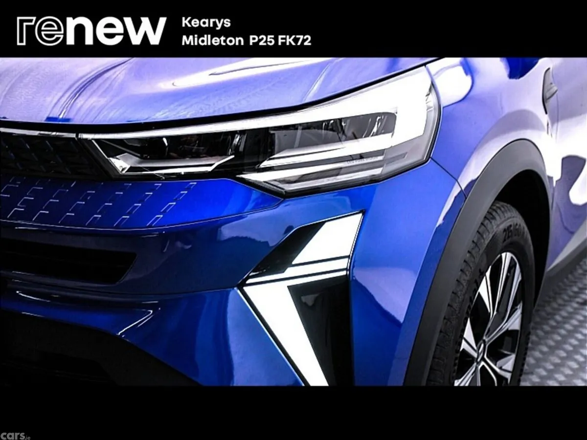 Renault Captur SUV, Petrol, 2026, Blue