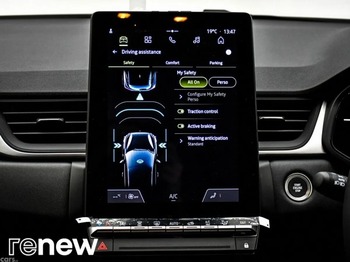 Renault Captur SUV, Petrol, 2026, Blue