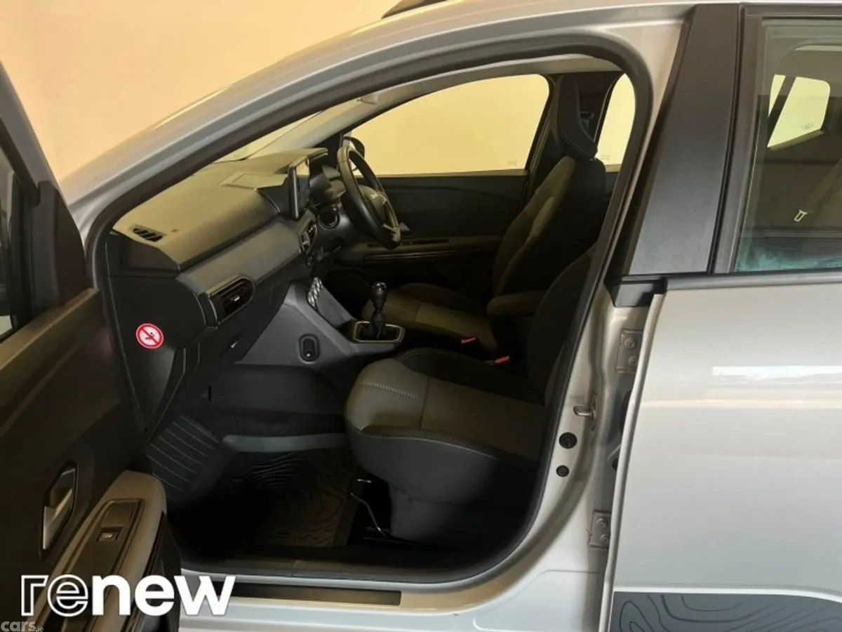 Dacia Sandero Stepway Hatchback, Petrol, 2023, Grey