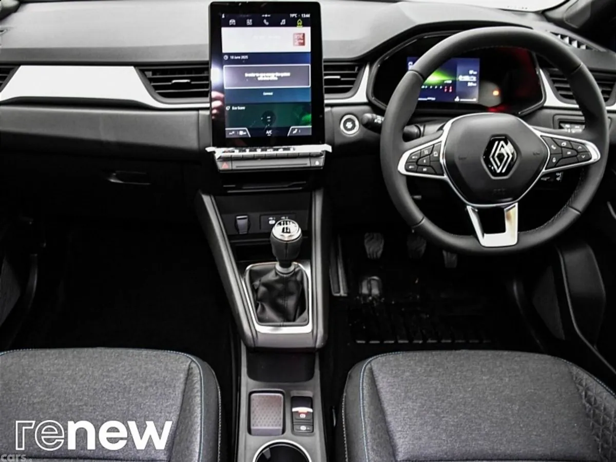 Renault Captur SUV, Petrol, 2026, Blue