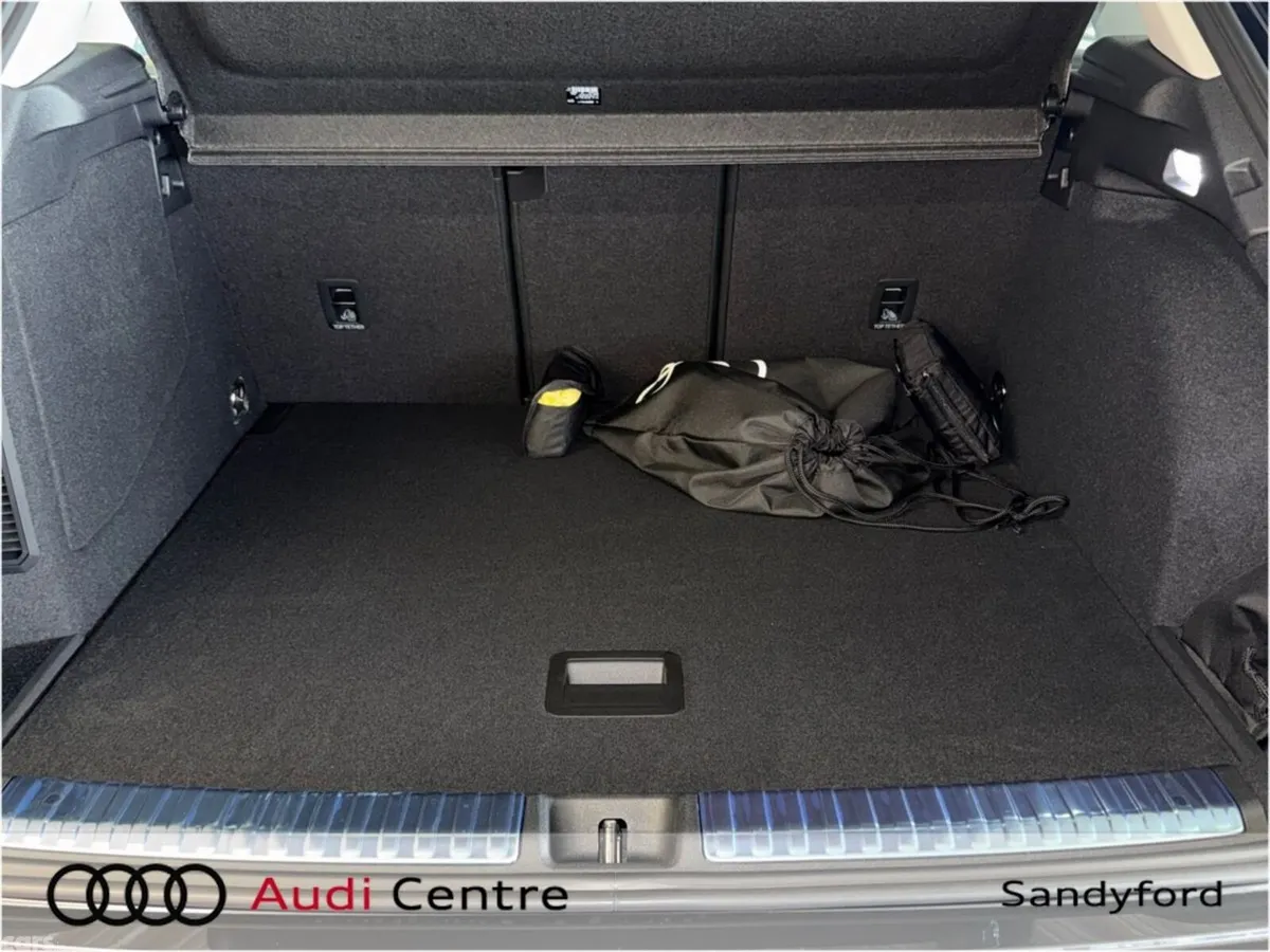 Audi Q3 SUV, Petrol Plug-in Hybrid, 2026, Blue
