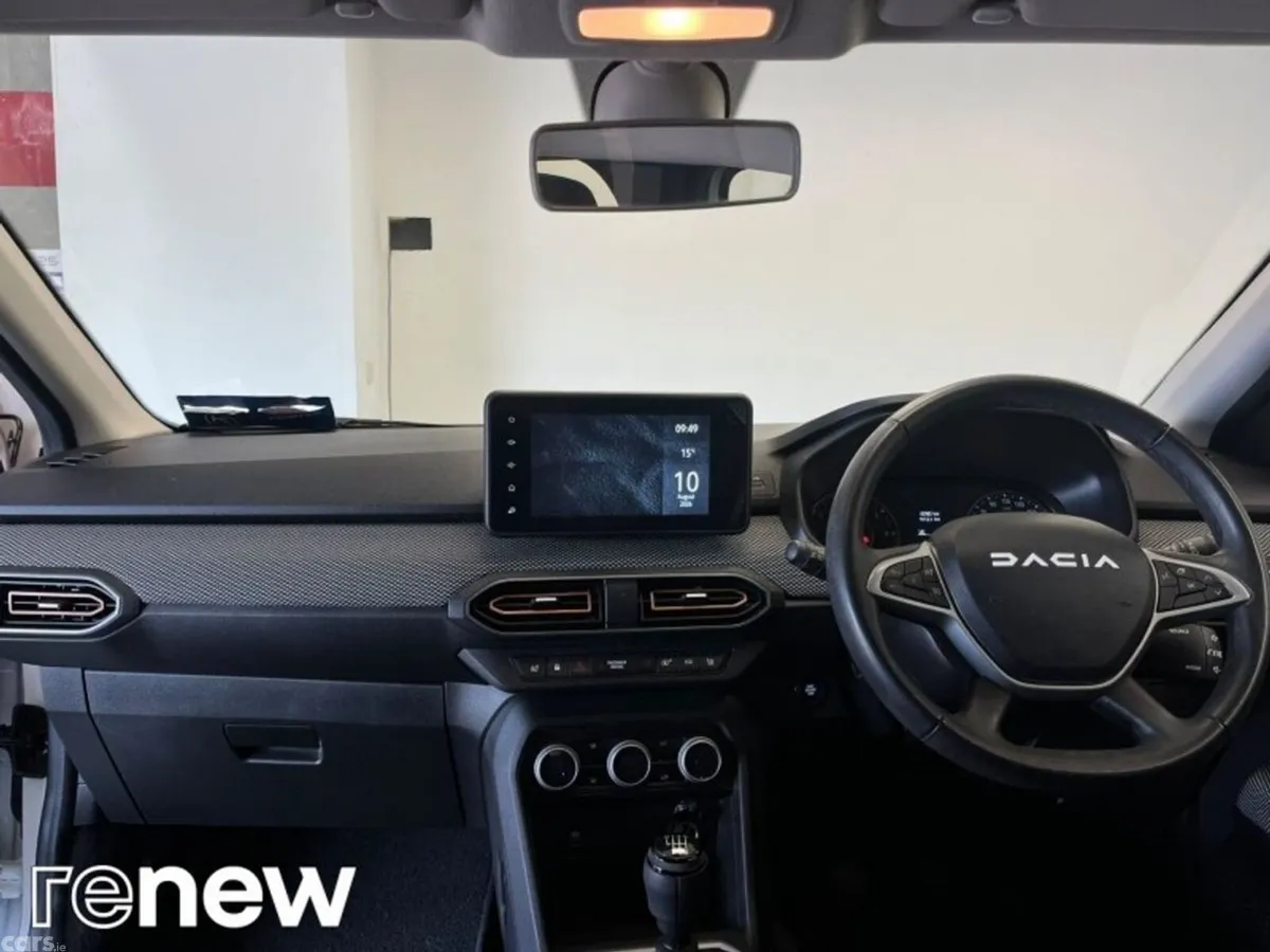 Dacia Sandero Stepway Hatchback, Petrol, 2023, White