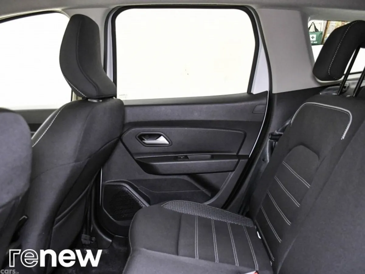 Dacia Duster SUV, Diesel, 2024, White